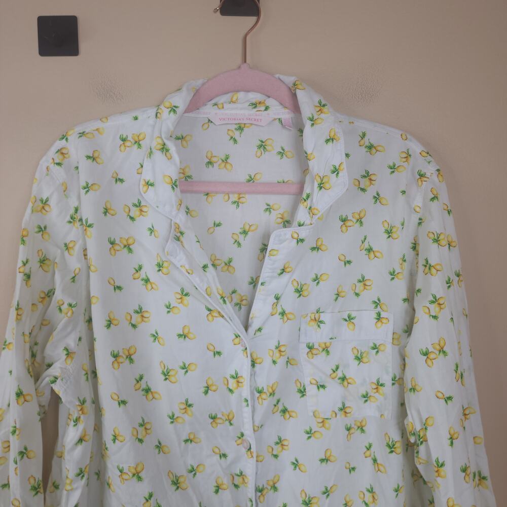 Victoria's Secret Long Sleeve Lemon Button Up Sleep Shirt Size L - Picture 2 of 8